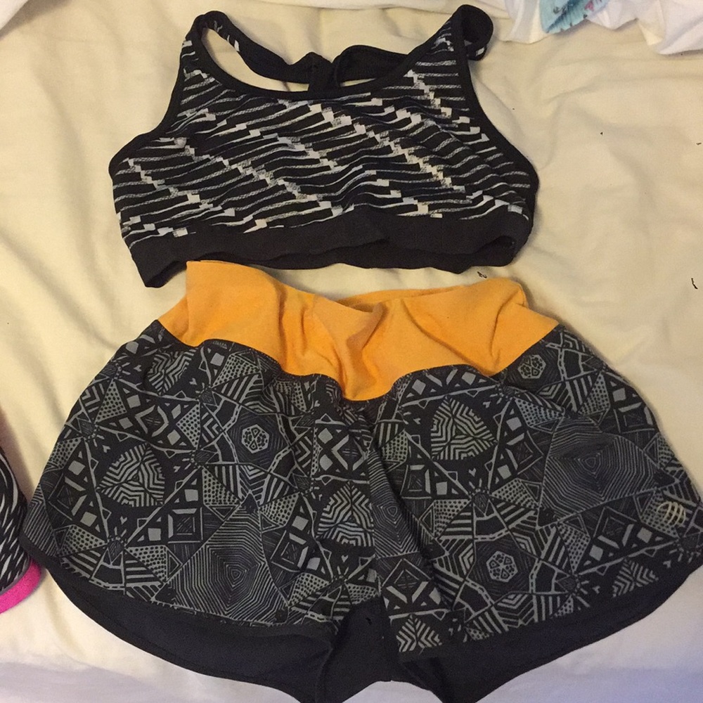 Bundle - Picture 3 of 4